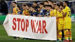 Ramai-ramai Pesepakbola Protes Invasi Rusia