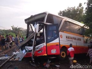 17 Laka di Perlintasan KA Tanpa Palang Pintu di Jatim Sepanjang 2022 17 Laka di Perlintasan KA Tanpa Palang Pintu di Jatim Sepanjang 2022