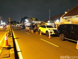 Miyono Pakde Jokowi Dimakamkan di Mundu Karanganyar Siang Ini