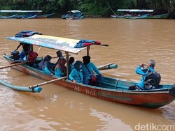 Ketika Air Sungai Green Canyon Berubah Jadi Coklat