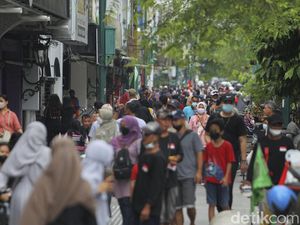 Reza Arap Ditegur Merokok di Malioboro, Respons Cepatnya Panen Pujian Reza Arap Ditegur Merokok di Malioboro, Respons Cepatnya Panen Pujian