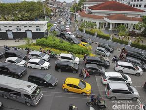 Cegah Kemacetan, Sultan Jogja Imbau Pemudik Tak Masuk Kota