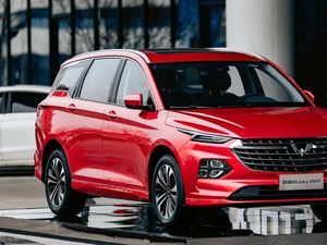 Wujud Wuling Factory, Calon Penantang Innova Cuma Rp 260 Jutaan Wujud Wuling Factory, Calon Penantang Innova Cuma Rp 260 Jutaan
