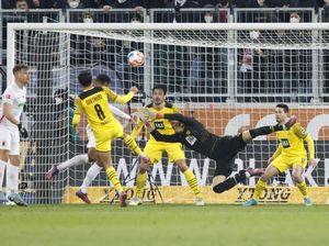 Augsburg Vs Dortmund Tuntas 1-1