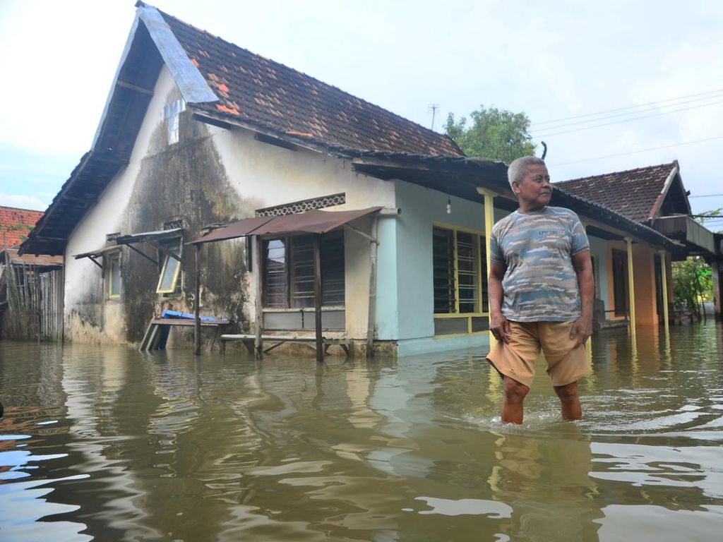 Drainase Buruk Bikin Desa Tanjungkarang Kudus Banjir