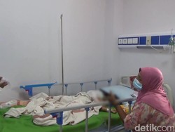 Lima Pasien Korban Kecelakaan Bus Tertabrak Kereta Api Dipulangkan dari RS