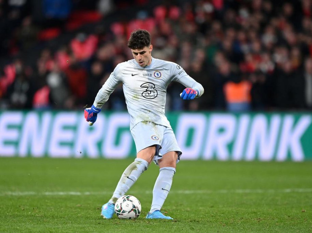 Kepa Arrizabalaga penaltinya jelek banget. (Foto: Getty Images/Shaun Botterill)