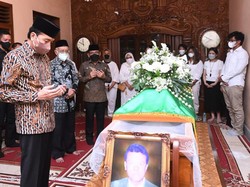 Kisah Miyono Tampung Keluarga Jokowi Saat Tergusur dari Bantaran Kali