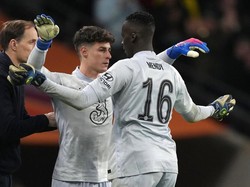 Kiper Kepa Arrizabalaga yang masuk menggantikan Edouard Mendy di menit akhir perpanjangan waktu, kali ini bernasib kurang mulus (AP/Alastair Grant)