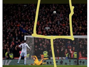 Tendangan Kepa Mengangkasa, Fans Liverpool Teriak #YNWA di Linimasa