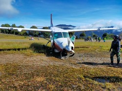 Berdekatan 2 Pesawat Mendarat di Papua Alami Kecelakaan
