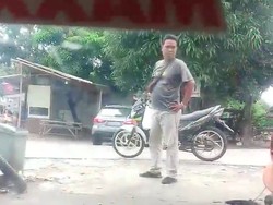 Viral Pria Ngamuk Malak Oli Motor dan Ancam Bakar Bengkel di Tangsel