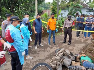 Detik-detik Preman yang Suka Bikin Onar di Nganjuk Tewas Dikeroyok Warga Detik-detik Preman yang Suka Bikin Onar di Nganjuk Tewas Dikeroyok Warga