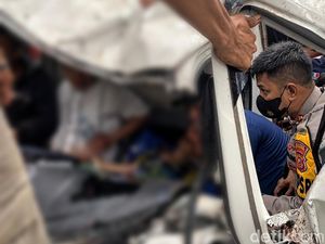 Bocah yang Tewas Terjepit di Mobil Pikap Ternyata Muazin Bocah yang Tewas Terjepit di Mobil Pikap Ternyata Muazin