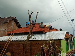 Seratusan Rumah di Jepara Tersapu Puting Beliung, Begini Kondisinya