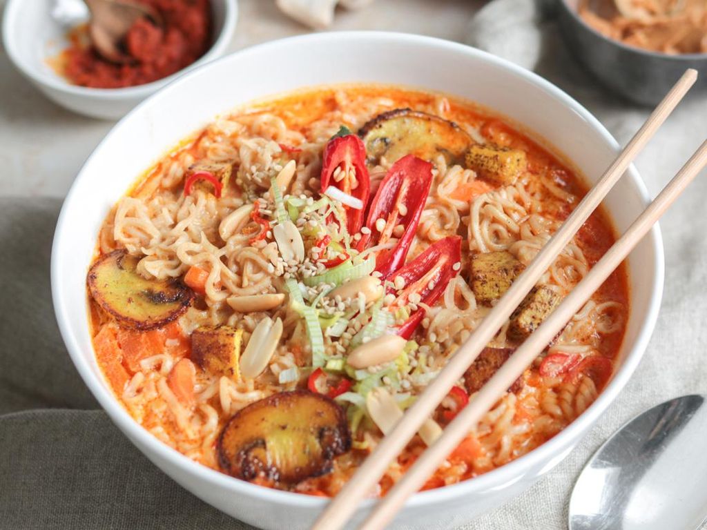 Resep Mie Kuah Jamur Pedas yang Cocok Buat Makan Siang