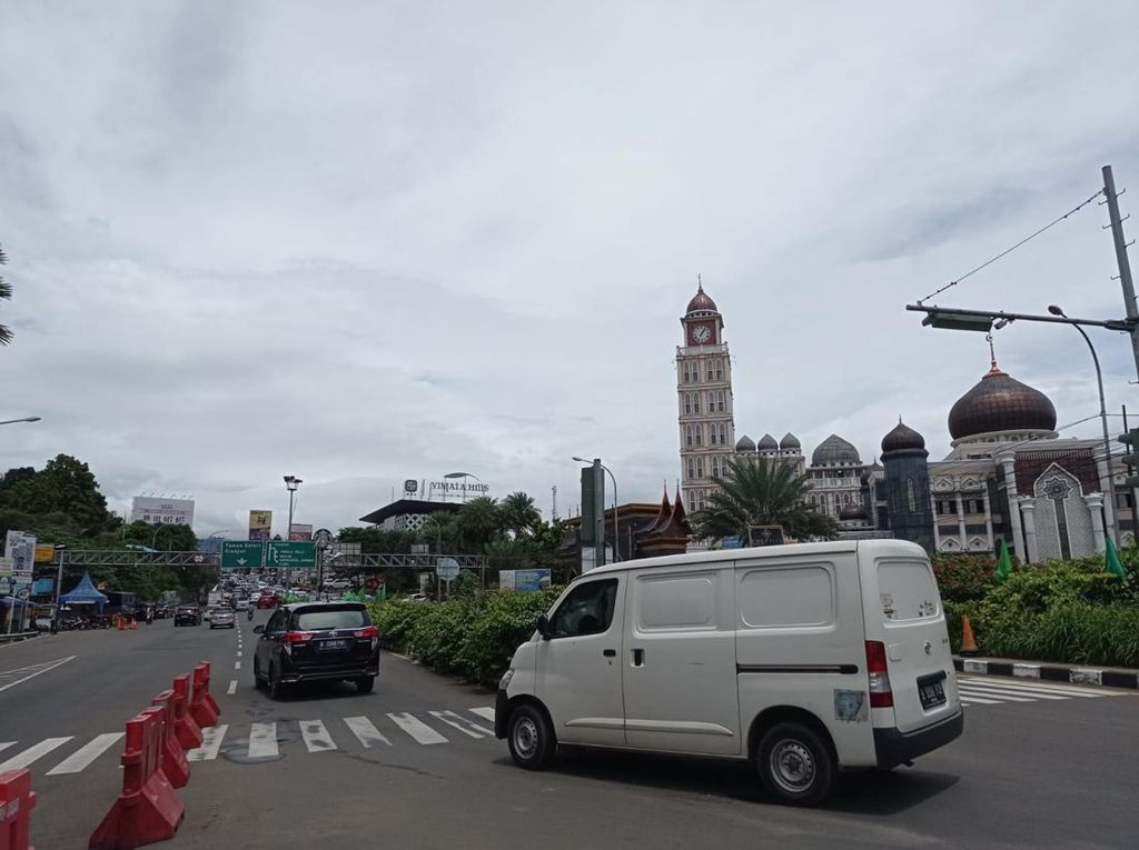 One Way Puncak Arah Jakarta Berakhir, Begini Kondisi Lalin di Simpang Gadog