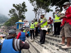 Libur Long Weekend, 16.475 Wisatawan Serbu Telaga Sarangan Magetan