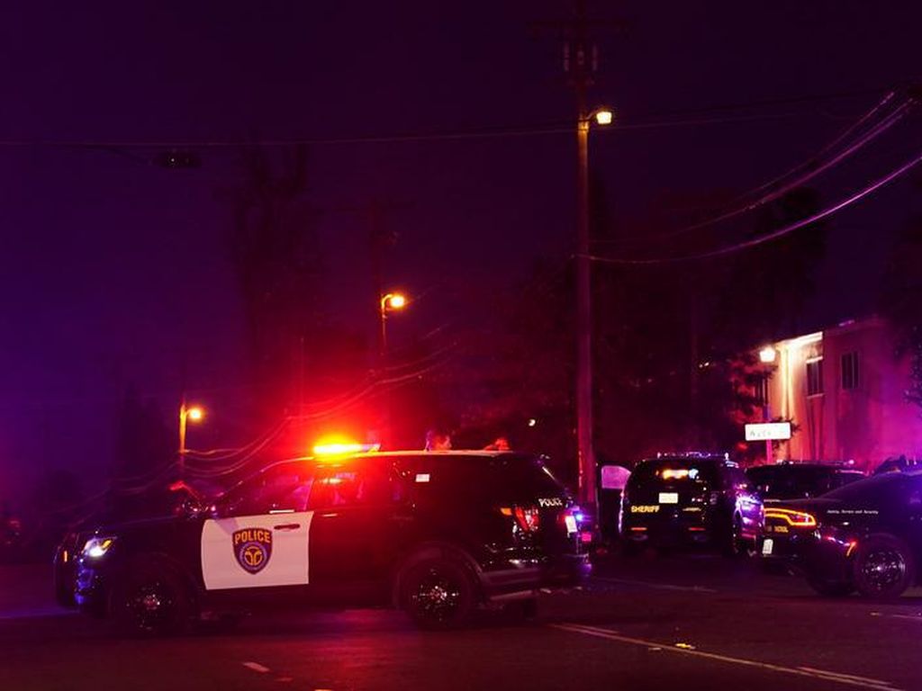 Ayah Tembak Tiga Anaknya dan Dirinya Sendiri di Gereja Sacramento AS