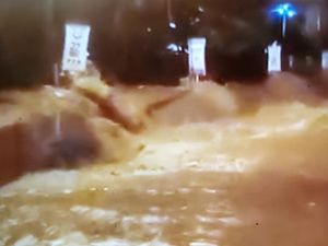 Sungai Cipalabuan Meluap, Dermaga Palabuhanratu Terendam