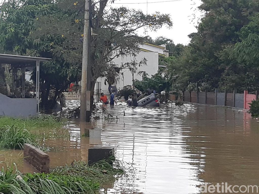 Banjir Serang Hari Ini Merendam 22 Titik, Berikut Informasi Terbarunya