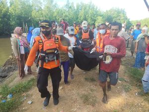 Pria di Muna Hilang Diterkam Buaya Saat Tangkap Bebek Ditemukan Tak Bernyawa Pria di Muna Hilang Diterkam Buaya Saat Tangkap Bebek Ditemukan Tak Bernyawa