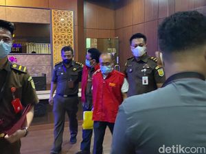 Pengacara: Fakta Sidang, Engkos Kosasih Tak Minta Fee-Tak Atur Proyek Komputer Pengacara: Fakta Sidang, Engkos Kosasih Tak Minta Fee-Tak Atur Proyek Komputer
