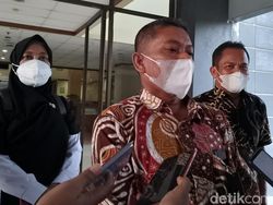 Dekan Minta Maaf Mahasiswi UIN Suska Riau Diduga Bercumbu Saat Kuliah Umum
