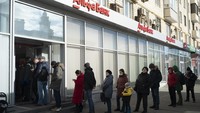 Alarm Berbunyi di Rusia, Bank-bank Mulai Krisis Uang Tunai!