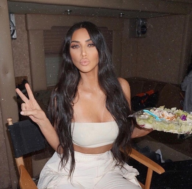 Ketat dalam memilih menu makanan setelah melakukan workout/Foto: instagram.com/kimkardashian Ketat dalam memilih menu makanan setelah melakukan workout/Foto: instagram.com/kimkardashian