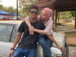 Viral Suami Berikan Kejutan di Mobil Berkarat, Netizen Puji Kesetiaan Istri