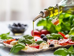 10 Makanan yang Baik untuk Jaga Kesehatan Jantung