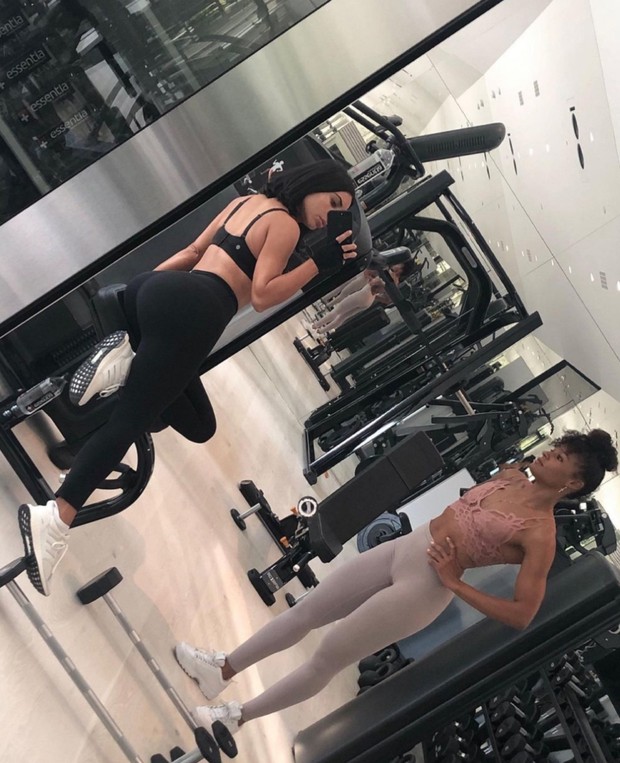 Melakukan weight training dan kardio/Foto: instagram.com/kimkardashian