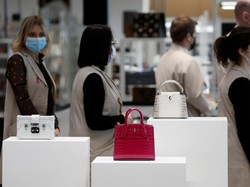 Gen Z China Tinggalkan Brand Mewah Dunia, Pilih yang KW