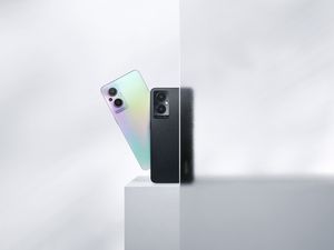 Oppo Reno 7 Series 5G Dijual dengan Paket Promo Menarik Oppo Reno 7 Series 5G Dijual dengan Paket Promo Menarik