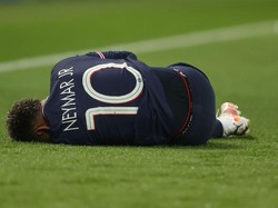 Neymar ada di nomor 1. Penyerang PSG ini sudah 1.040 kali dilanggar oleh pemain lawan. (Getty Images)