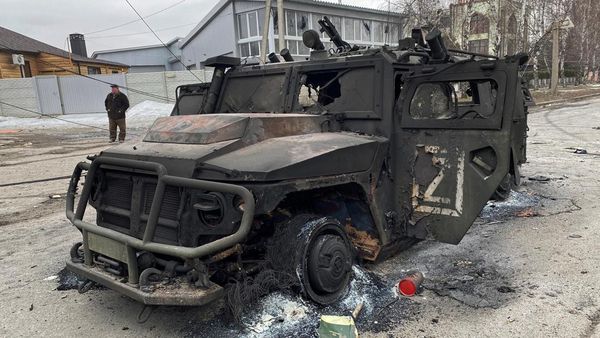 Penampakan Kendaraan Tempur Rusia Tigr-M yang Hancur di Ukraina