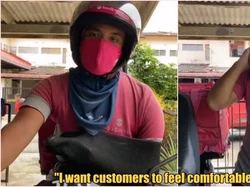 Pengantar Makanan Ini Pakai Tangan Palsu Agar Pelanggannya Tidak Takut