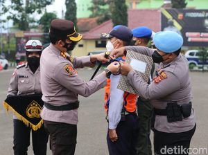 Corona Ngegas di Garut, Polisi Pelototi Prokes Warga Selama Ops Lodaya