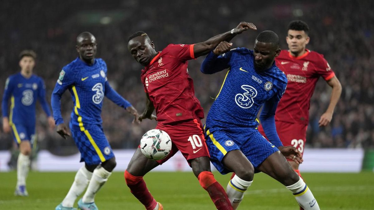 Sadio Mane saat menghadapi Chelsea di final Piala Dunia Antarklub (AP/Alastair Grant)