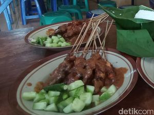 Lezatnya Sate Mang Cacan Pangandaran, Populer Sejak 80an