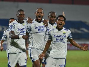 Euforia Persib Sikat Persija, Bandung Full Senyum Trending di Twitter Euforia Persib Sikat Persija, Bandung Full Senyum Trending di Twitter