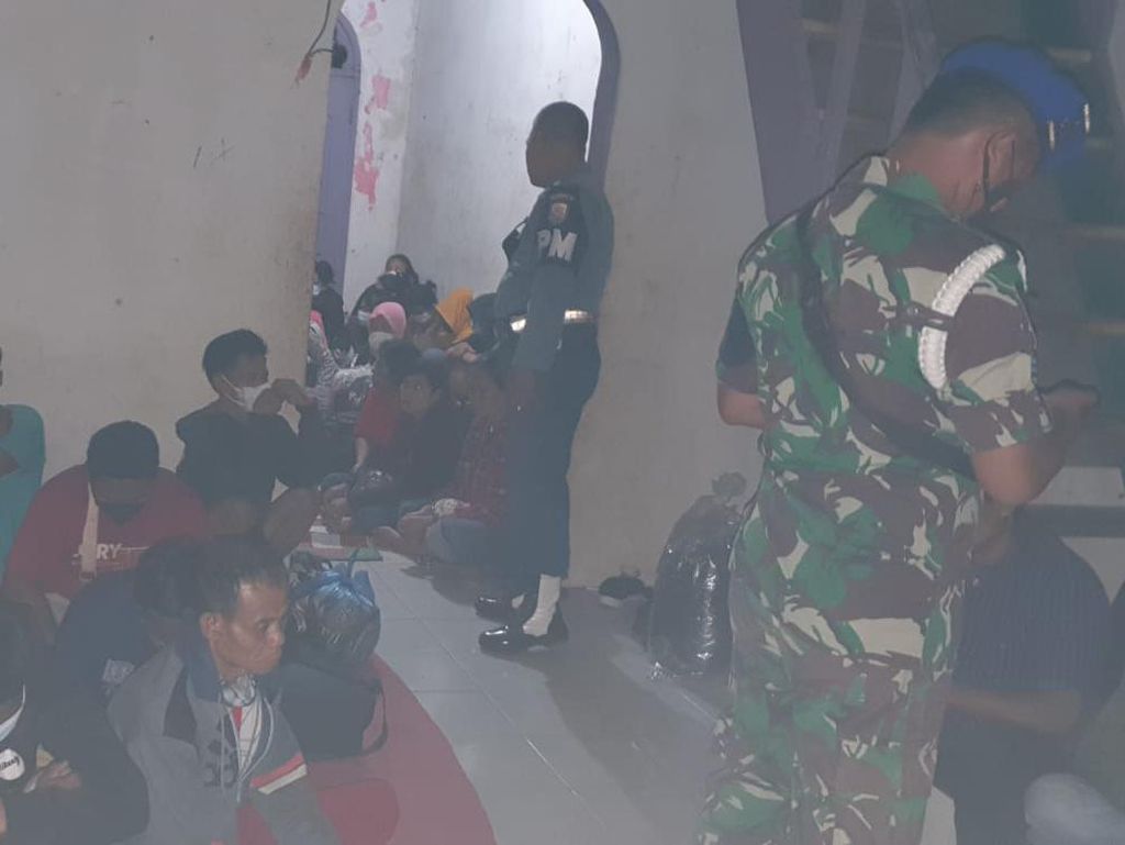 TNI AL Gerebek Gudang Penampungan TKI Ilegal di Tanjungbalai Sumut