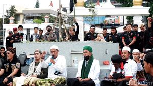 Tuntut Menag Yaqut Dicopot, Massa Demo di Masjid Agung Kota Sukabumi