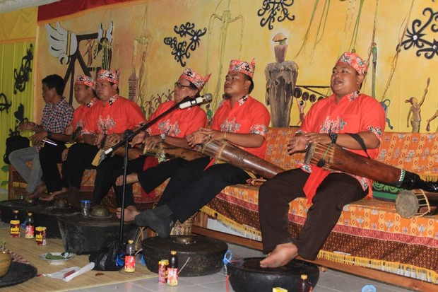 Upacara Ma'mapas Lewu di Palangka Raya/Foto : palangkaraya.go.id/Portal Resmi Palangka Raya