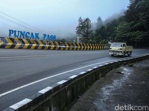 Puncak Hari Ini Lengang Usai Macet Horor