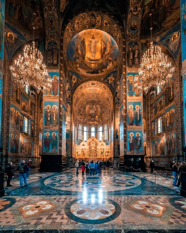 Sevior on the Spilled Blood yang menjadi destinasi favorit wisatawan di Rusia.