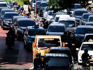 Anies Pamer Macet di Jakarta Turun, Begini Kondisi Lalin Pagi Ini Anies Pamer Macet di Jakarta Turun, Begini Kondisi Lalin Pagi Ini