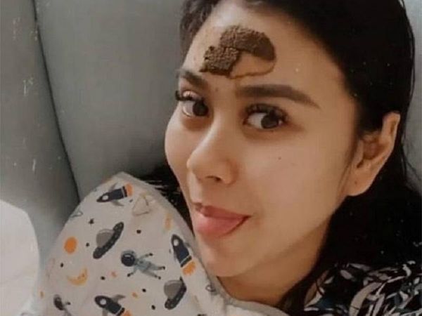 8 Potret Artis Pakai Pilis Usai Lahiran, Terbaru Ada Aurel Hermansyah