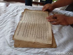 Membaca Proses Penciptaan Semesta Versi Naskah Kuno Babad Cijulang Membaca Proses Penciptaan Semesta Versi Naskah Kuno Babad Cijulang